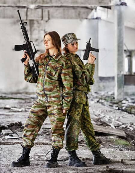 Военные девушки